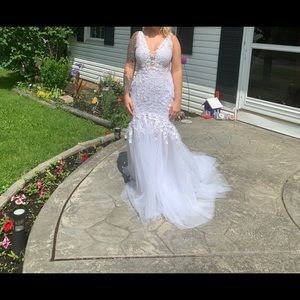 Wedding dress